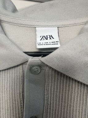 ZARA Men’s Light Gray V‑Neck Polo Knit Sweater